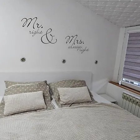 Away In Apartament *